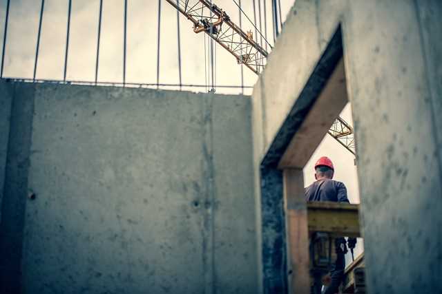 Разработайте систему вознаграждений. Предложите разнообразные варианты, начиная от символических благ до значительных бонусов, соответствующих уровню вложений. Убедитесь, что каждая награда уникальна и привлекательна. Например, предлагайте личные встречи, эксклюзивные обновления, или возможность стать частью команды. Это создаст ощущение инвестирования не только в проект, но и в его создателей.